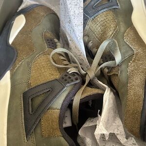 Jordan Retro SE Craft Olive Sneakers